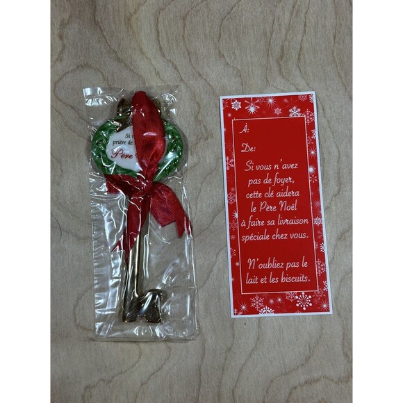 AVON 2006 HAND-PAINTED PORCELAIN WREATH "A KEY FOR SANTA" Christmas Nib - Picture 2 of 4